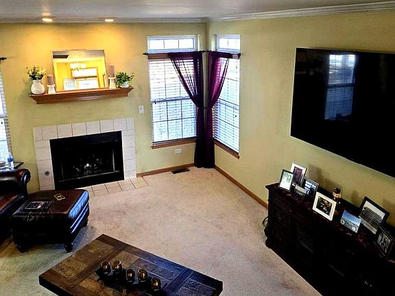 2nd image of 16719 S Sunset Ridge Ct