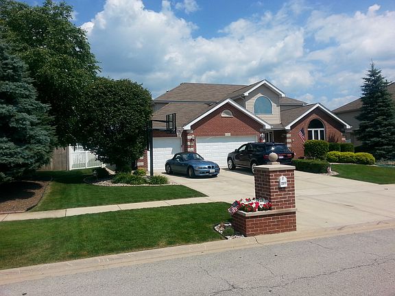 3rd image of 2380 Cattlemen Dr