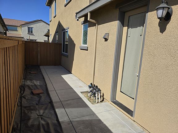 2nd image of 3502 Olympia Ct #1