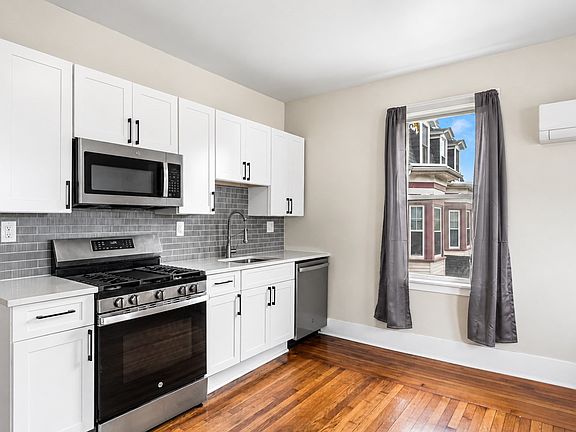 3rd image of 49 W Cottage St