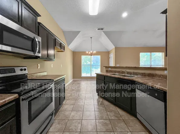 4021 Sunset Lake Ln, Memphis, TN 38135
