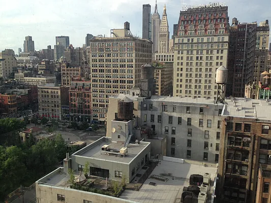 Rented by Corcoran | media 23