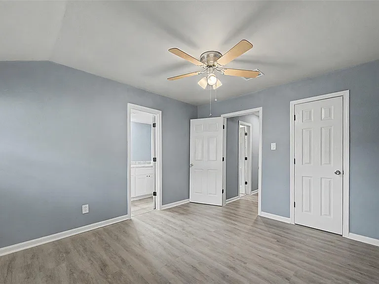 6343 Maple Hill Dr — Photo 27