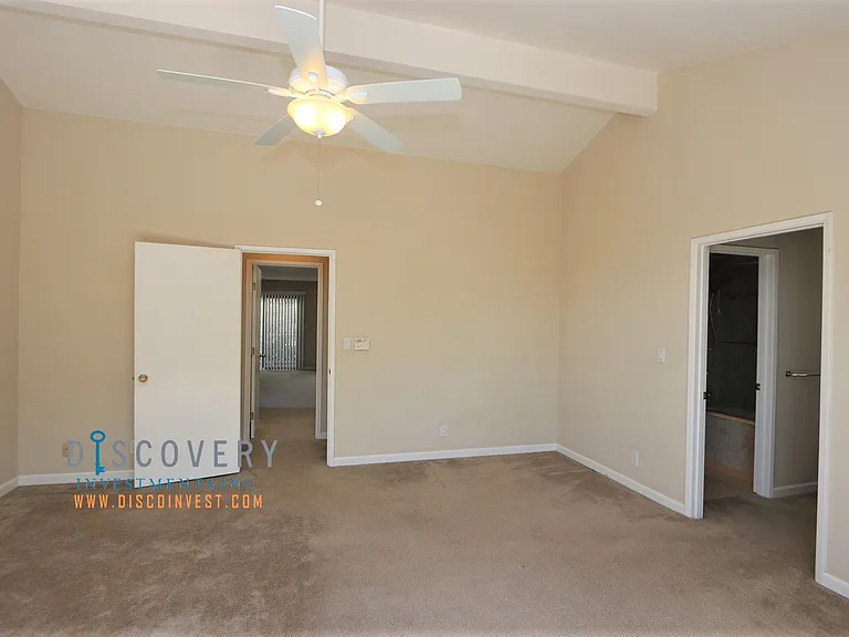 215 Samaria Ln — Photo 16