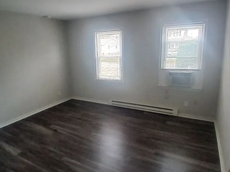 727 Savannah Ave — Photo 9