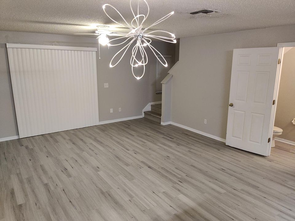 1st image of 1020 Coquina Rock St
