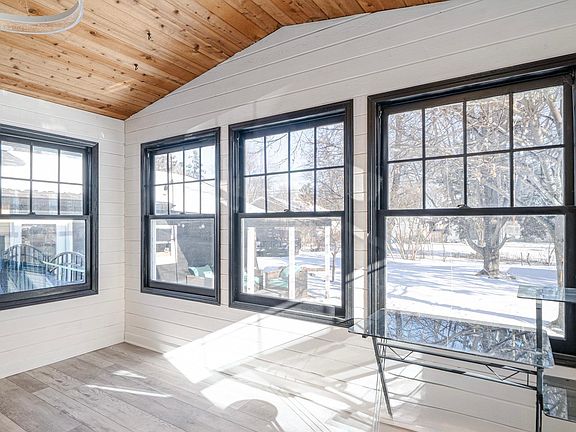 5th image of 2463 Silver Lake Rd NW