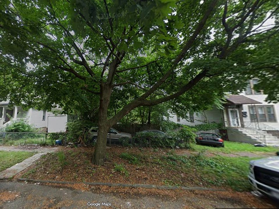 1st image of 506 W 81st Pl
