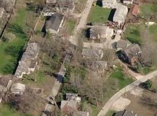 2041 Grange St, Oregon, OH 43616