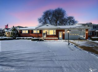 1055 Lavender St, Monroe, MI 48162