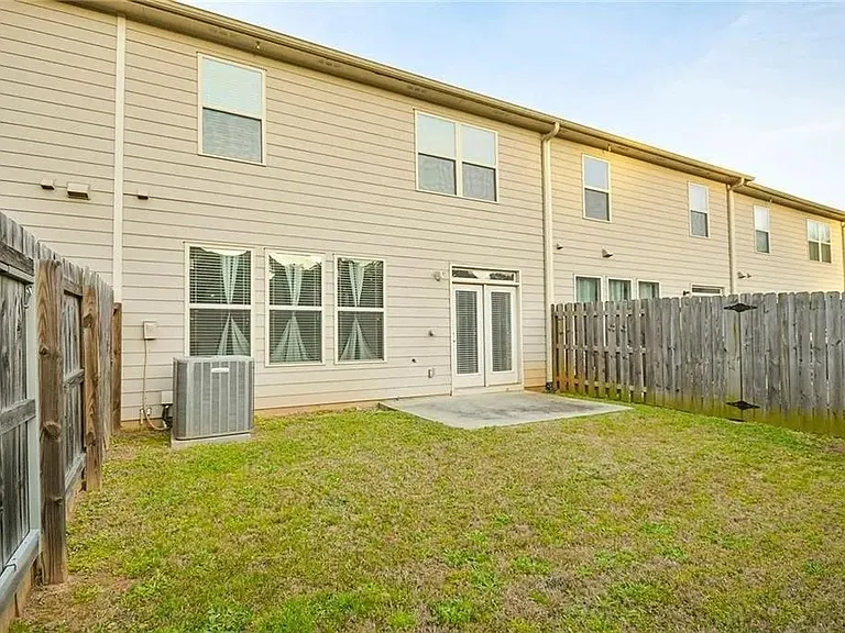 3934 Princeton Lakes Pass SW — Photo 2