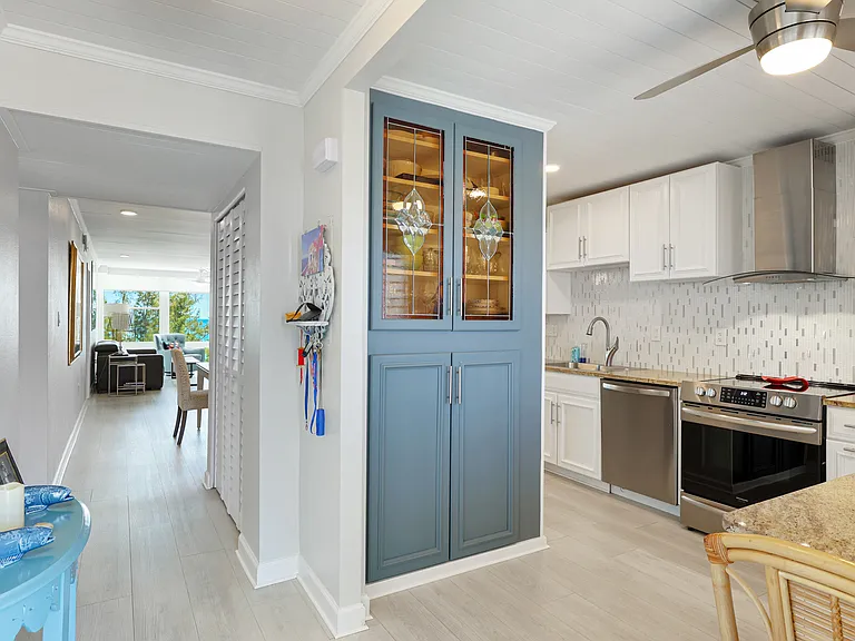 5200 Gulf Dr #608 — Photo 11