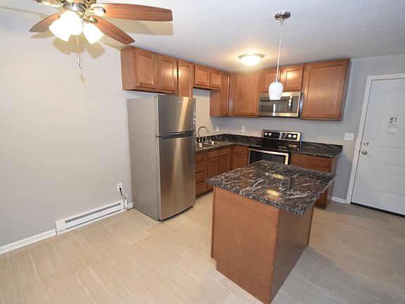 4th image of 629 N Shelby Pl APT 8