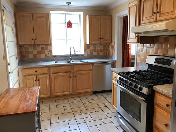 5th image of 7532 Byron Pl APT 2