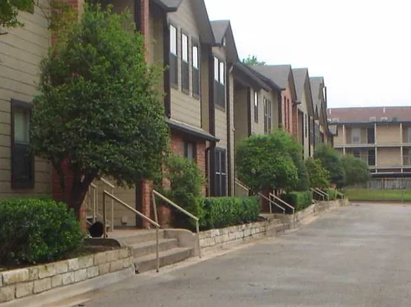 903 Romeria Dr APT 203, Austin, TX 78757