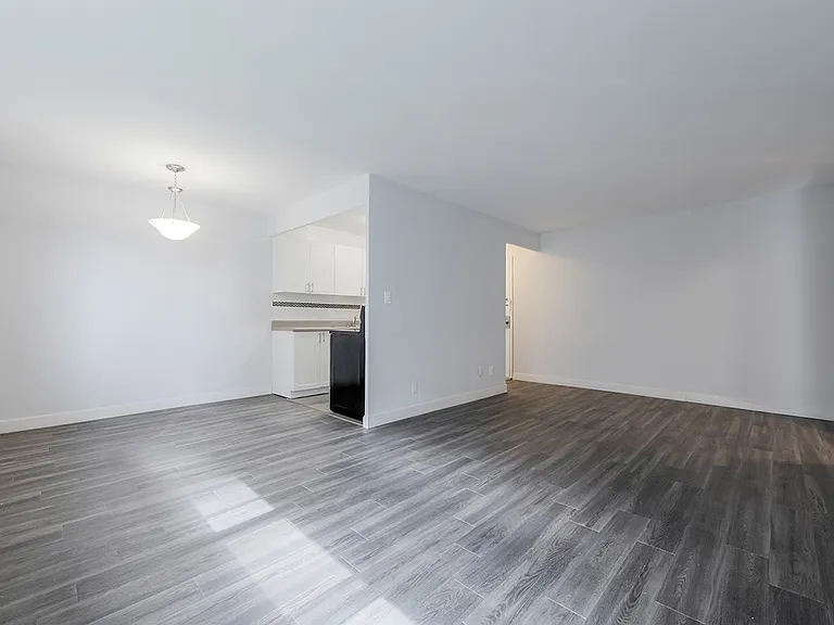 2265 Victoria Park Ave — Photo 10