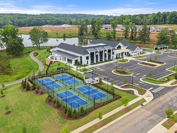 Pickleball Courts