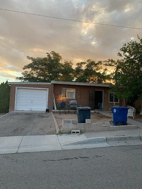 1st image of 2509 Mesa St SE