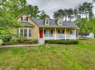 444 Yellowbird Trl, Blue Ridge, GA 30513