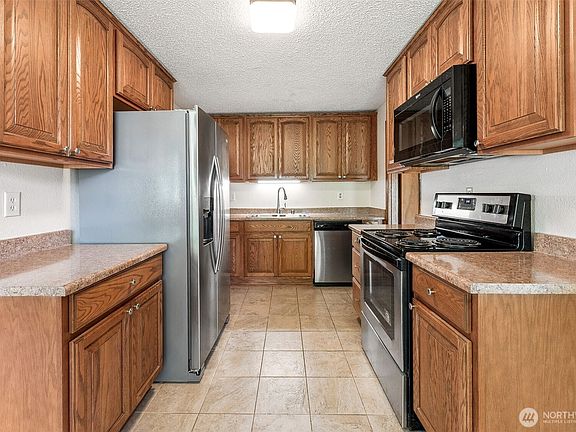 4th image of 234 163rd Street S