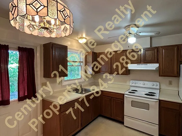 3812 Fox Chase Dr — Photo 7