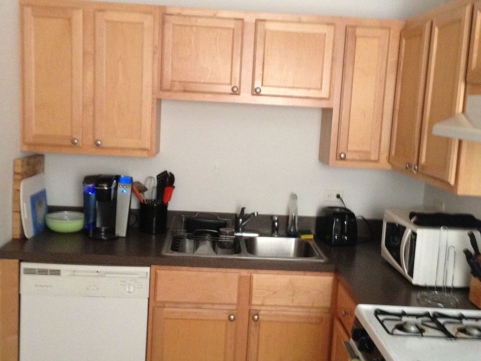 1st image of 4923 N Hermitage Ave APT 1W