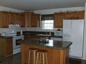 4th image of 318 Brier Hill Ln