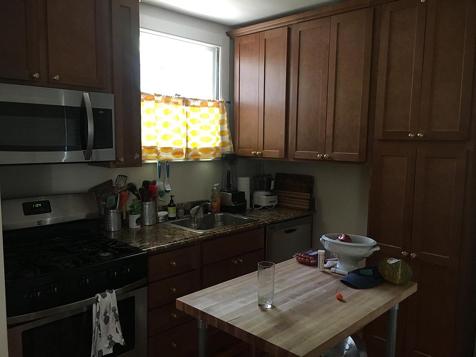 2nd image of 2844 Annunciation St