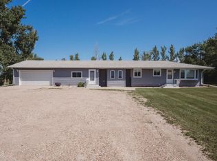 8059 36th St SE, Jamestown, ND 58401