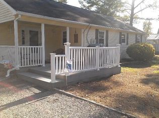 74 Seabreeze Ln, Deltaville, VA 23043