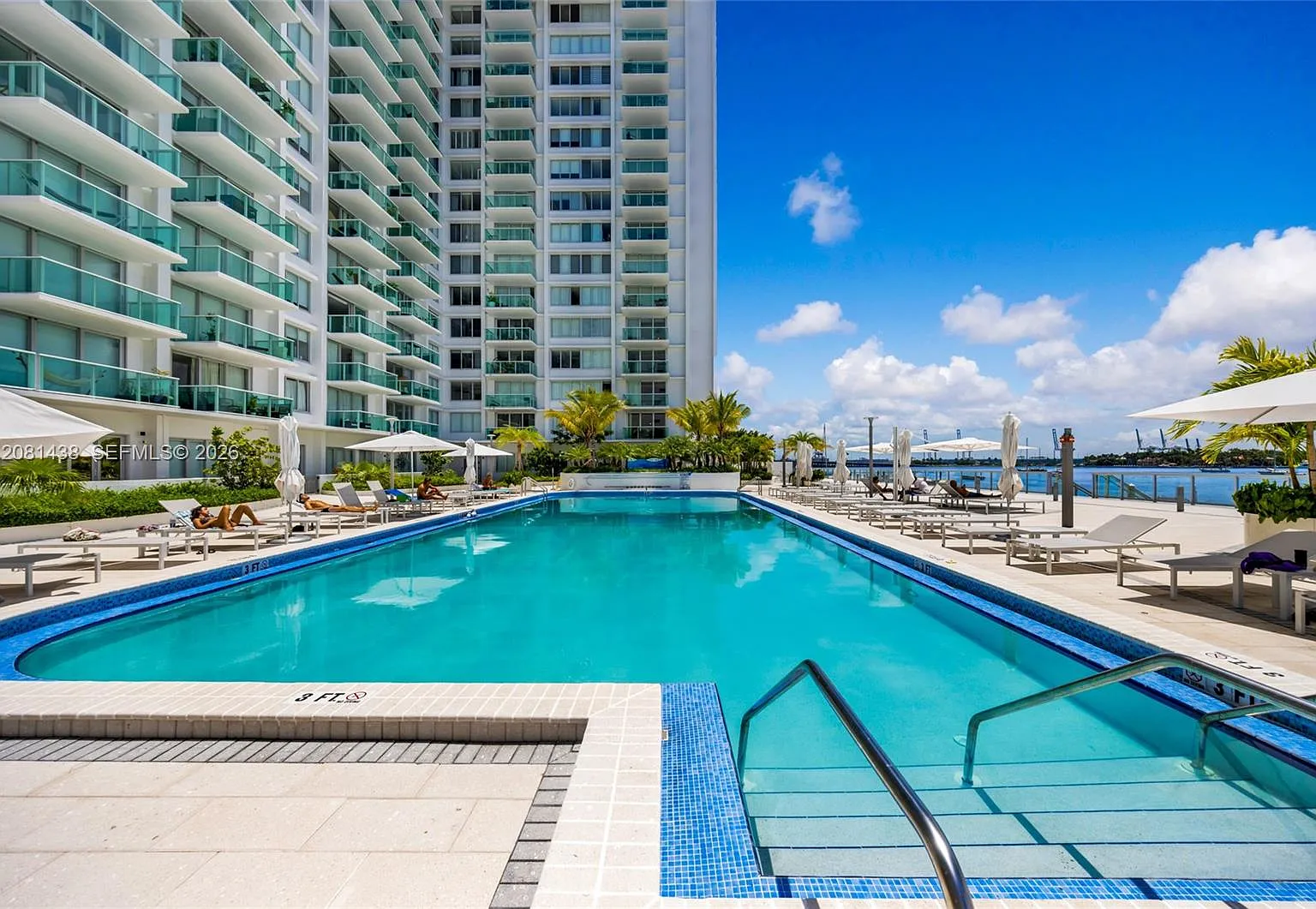 Mirador 1000 Condo — Photo 1