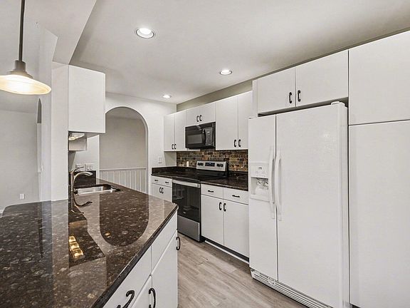 4th image of 6657 Waybridge Dr SE