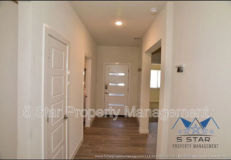 3545 Essence St — Photo 5