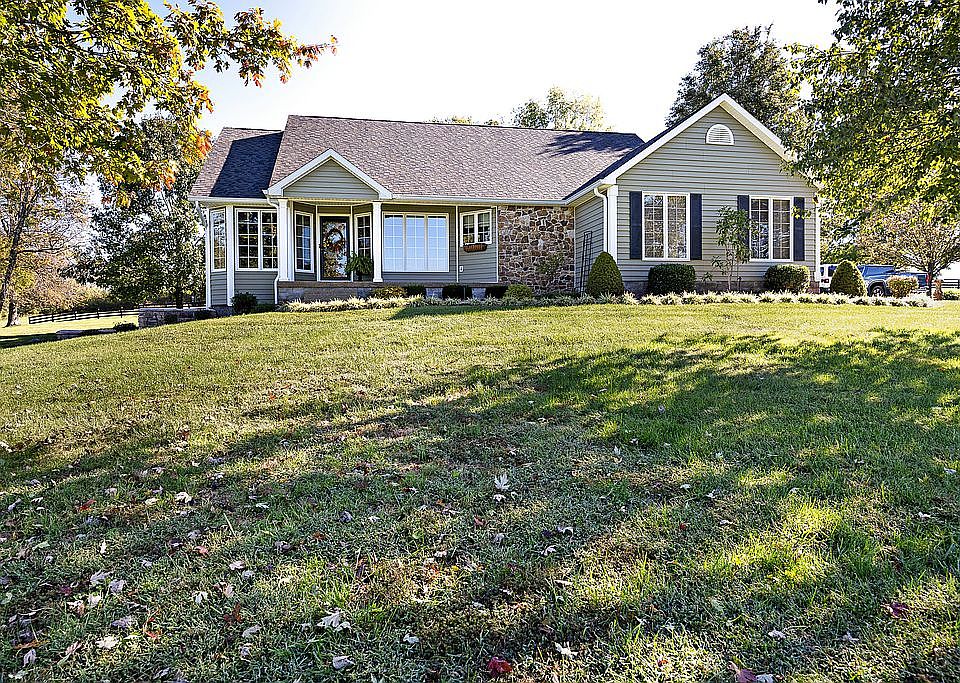 1st image of 800 Gerald Odaniel Rd