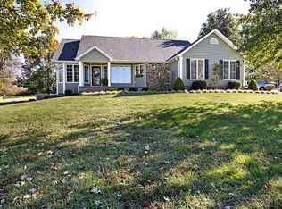800 Gerald Odaniel Rd, Lebanon, KY 40033