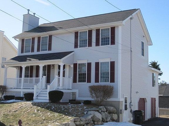 2nd image of 61 Meetinghouse Ln