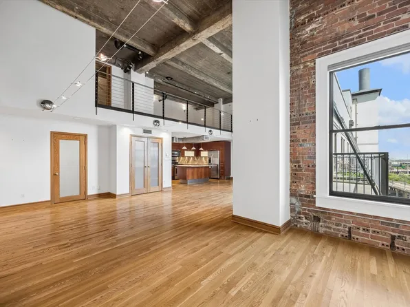 915 Franklin St Unit 9L, Houston, TX 77002