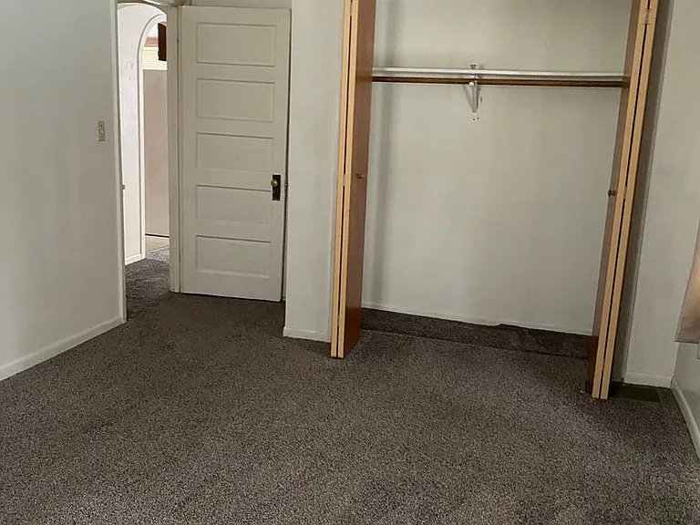 1804 Cranston Rd — Photo 8
