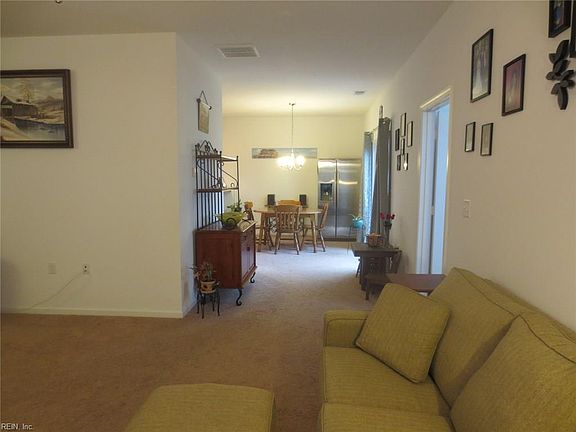 5th image of 1511 Rollesby Way