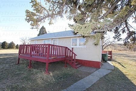 1st image of 940 Rosebud Ln