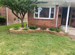363 Robert Dr #1, North Tonawanda, NY 14120