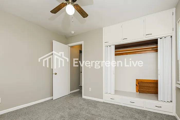 3817 E 5th St — Photo 11