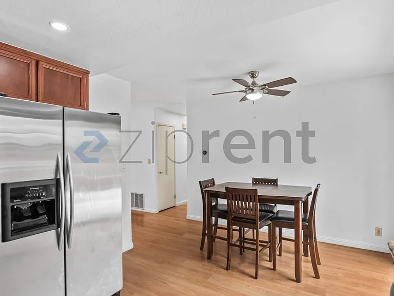 2872 Pickford Pl — Photo 15