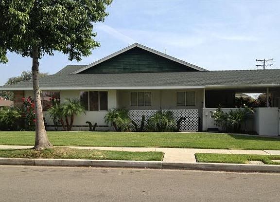 3rd image of 1264 E Live Oak Dr