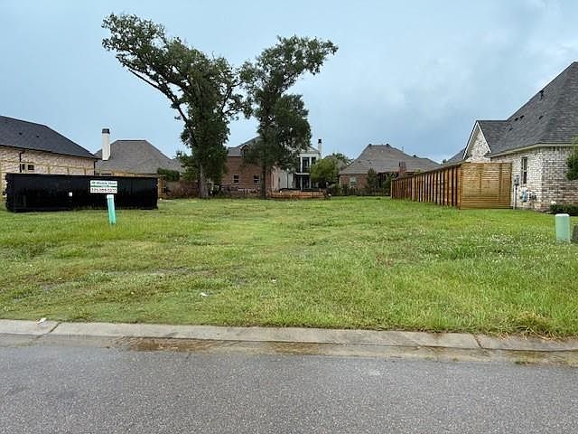 2nd image of 36386 Royal Oak Dr