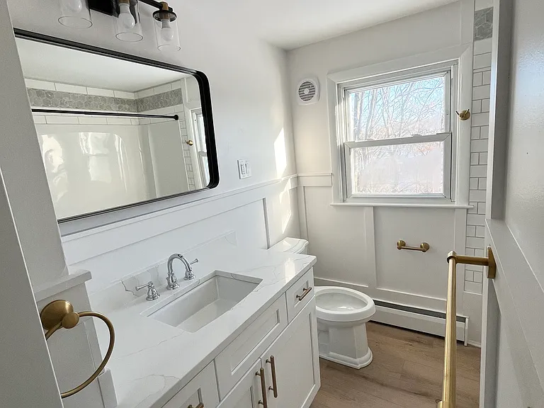 11 Beacon St #1 — Photo 8
