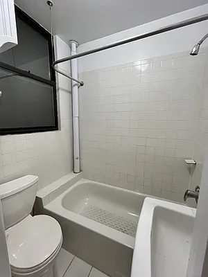 Rented by Mdays Realty | media 8