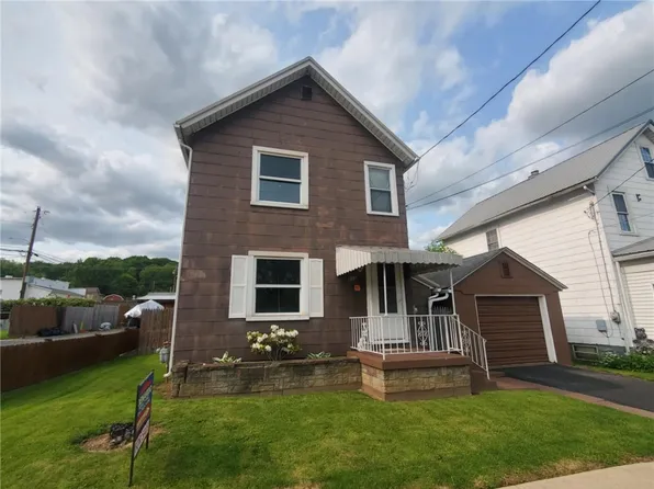 805 Sunset St, Rural Valley, PA 16249