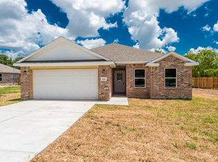 6108 Fox Ridge Dr, Angleton, TX 77515