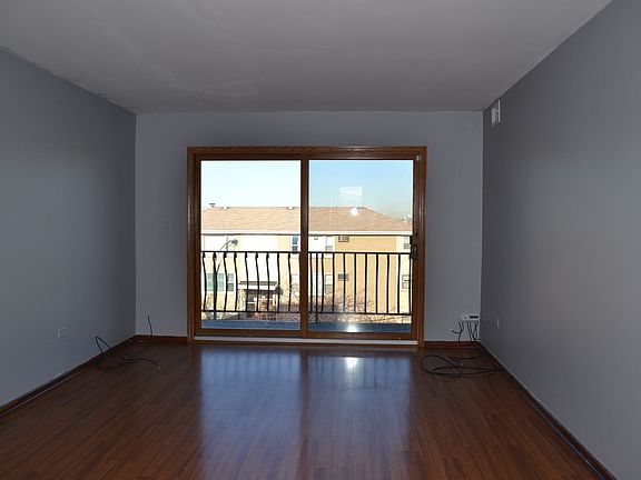 4th image of 6305 S Nashville Ave #3N